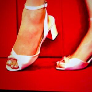 Women's Strappy Rose Satin Block Heel - 9.5